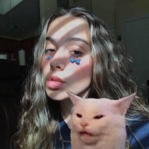 Meet your Posher, Kayce